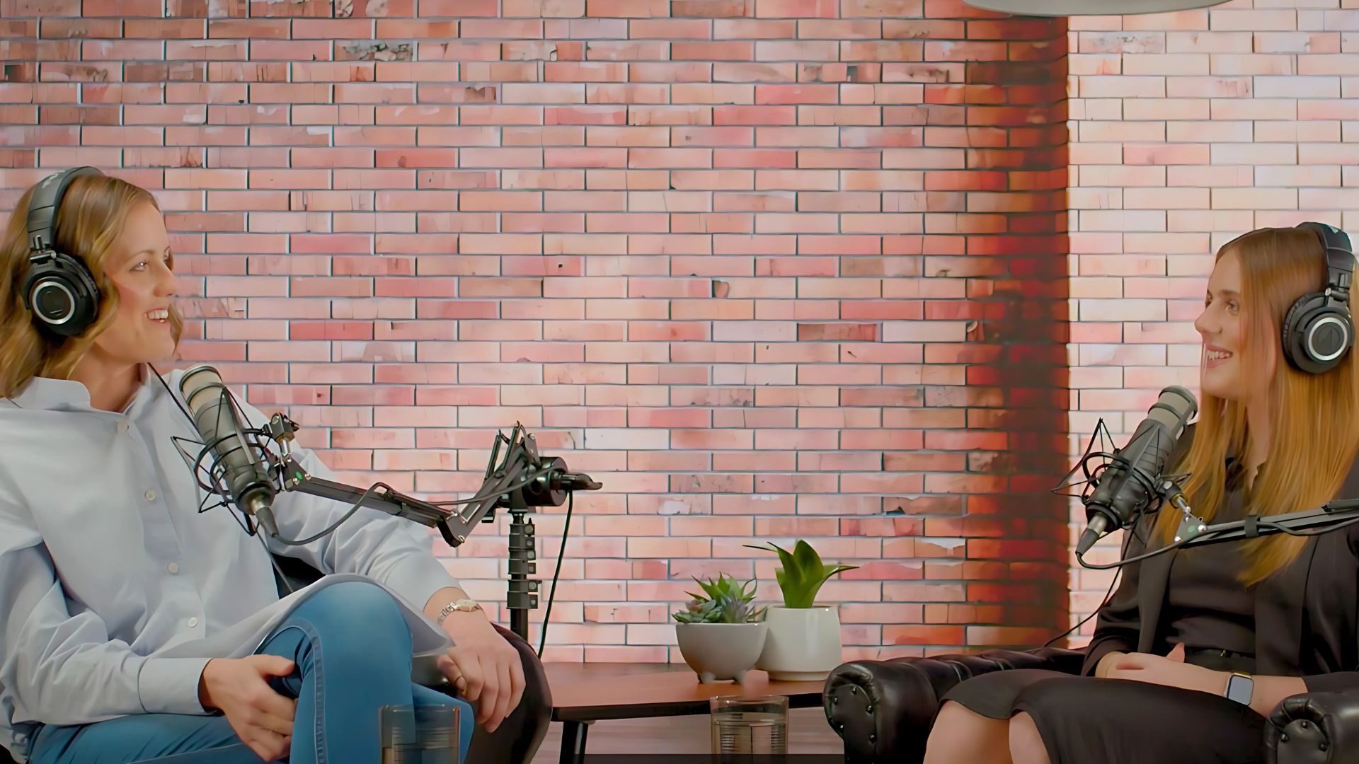 two people discussing